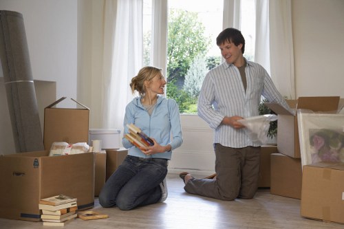 Fragile item packing and box selection for Crystal Palace customers